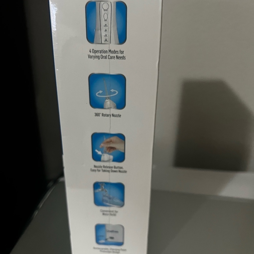 Smart Oral Irrigator with 360° Nozzle - Picture 2 of 5